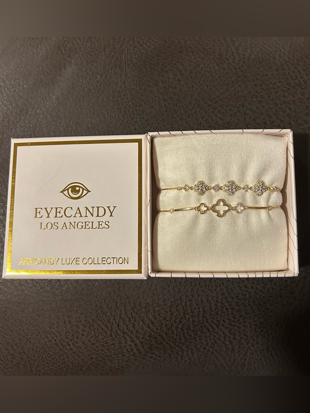 EyeCandy Los Angeles Gold Clover Bracelet Set